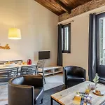 Ab Poble Nou Venero * Barcelona